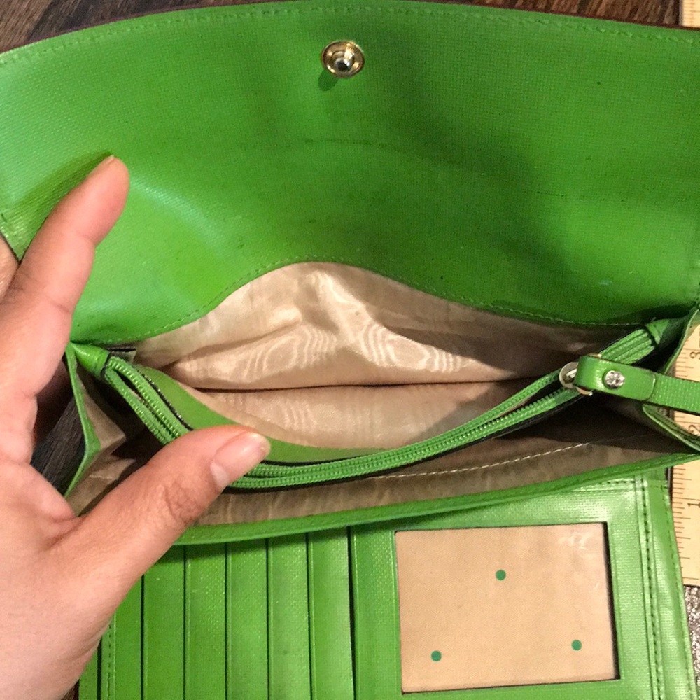 Kate Spade wallet - Picture 5 of 8